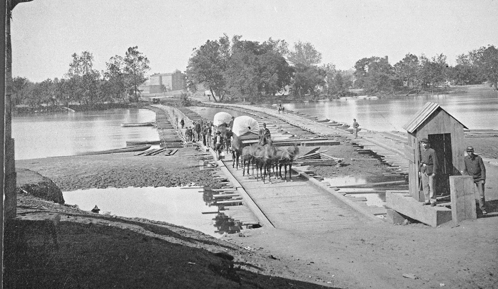 Pontoon bridge across the James River at Richmond