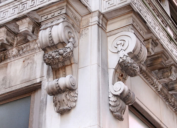 corbels supporting balcony
