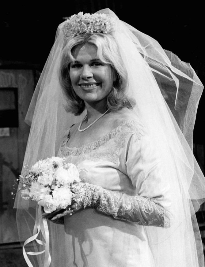 Loretta Swit MASH marriage 1977