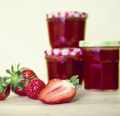 jam strawberries