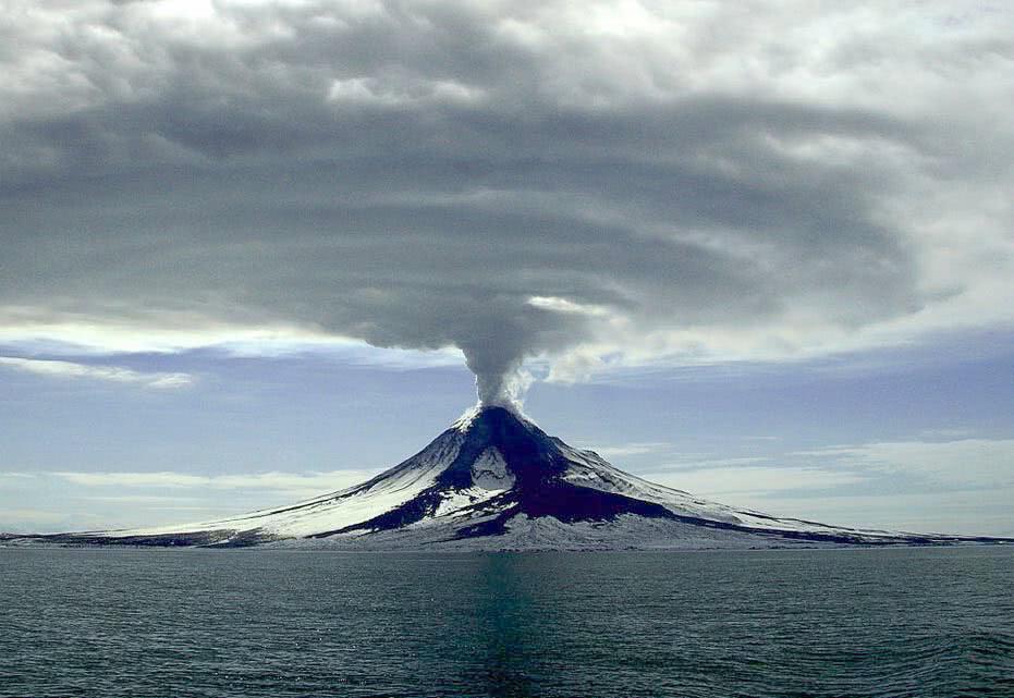 Volcano dust cloud