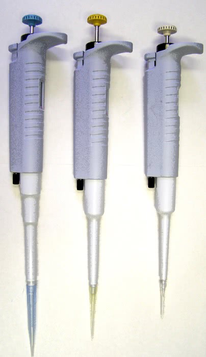 Pipettes air displacement