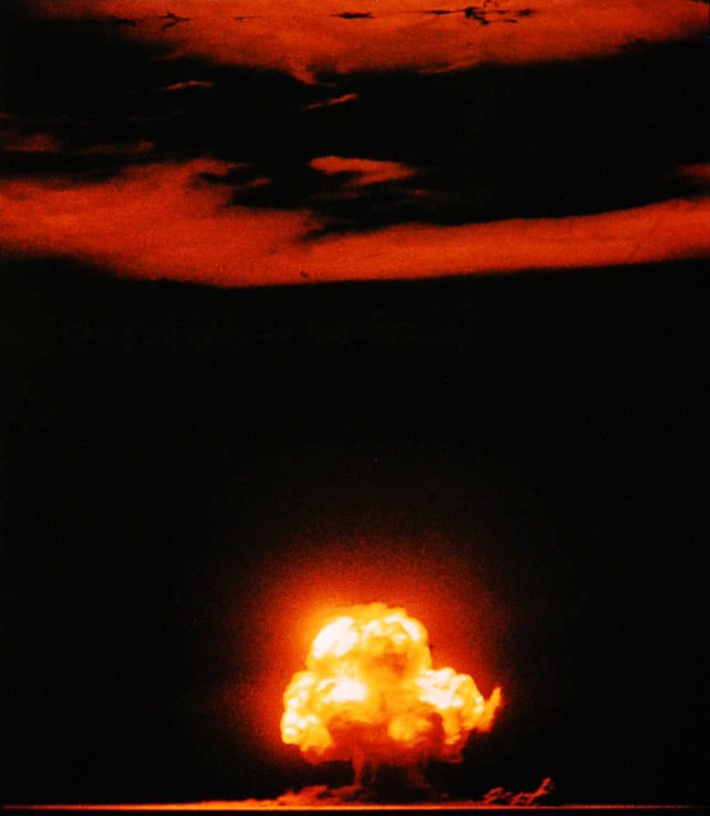 first nuclear test 1945