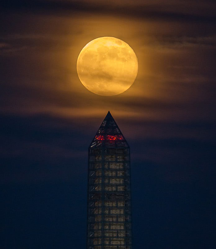 Supermoon over Washington Monument
