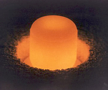 Plutonium pellet power source