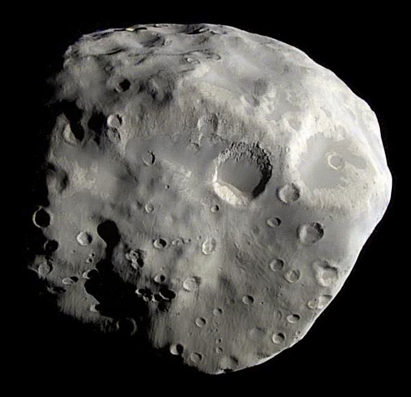 Epimetheus moon of Saturn